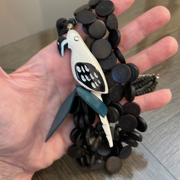 Vintage Black Beaded Necklace with White Parrot Pendant - Picture 12 of 15